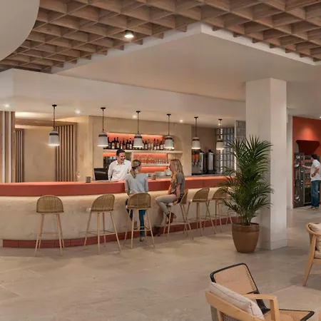 Vibe La Cartuja- Adults Only Aparthotel *